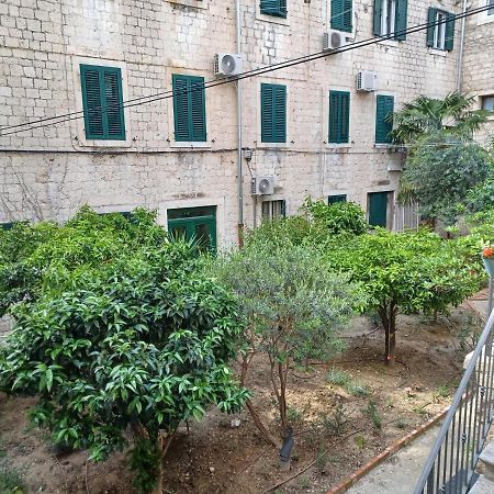 Jr Luxury Guesthouse2 Split Bagian luar foto