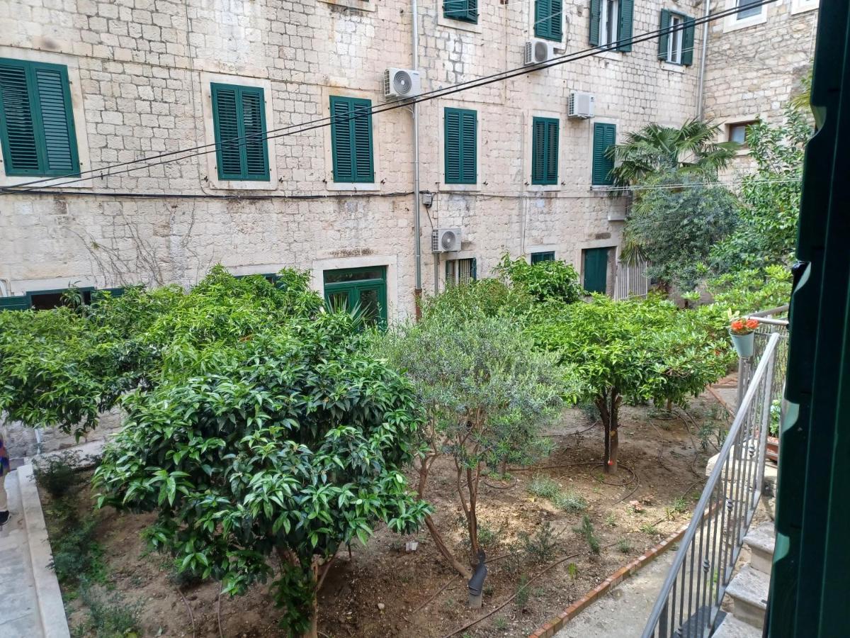 Jr Luxury Guesthouse2 Split Bagian luar foto