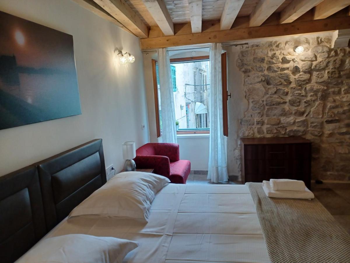 Jr Luxury Guesthouse2 Split Bagian luar foto