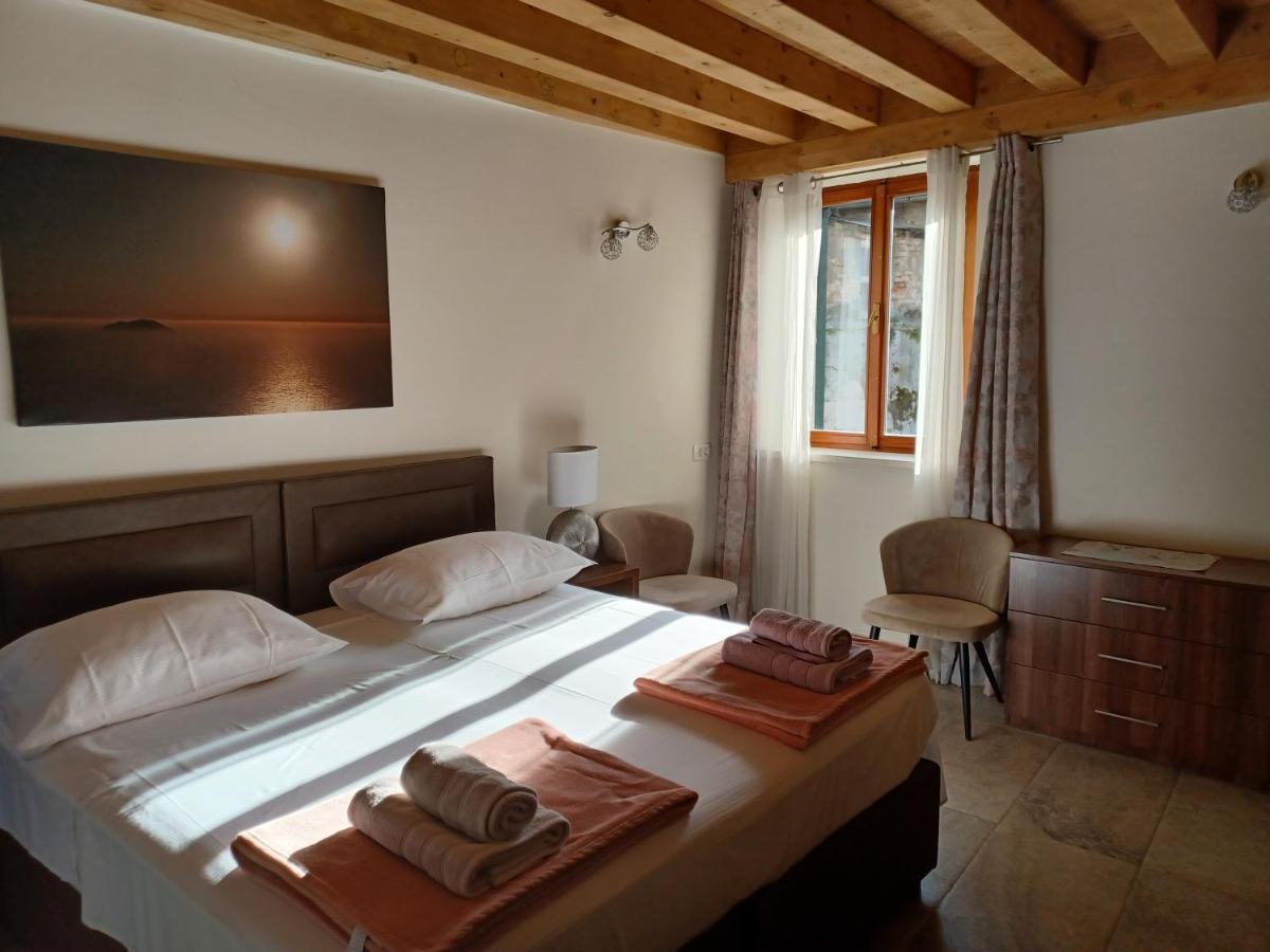 Jr Luxury Guesthouse2 Split Bagian luar foto