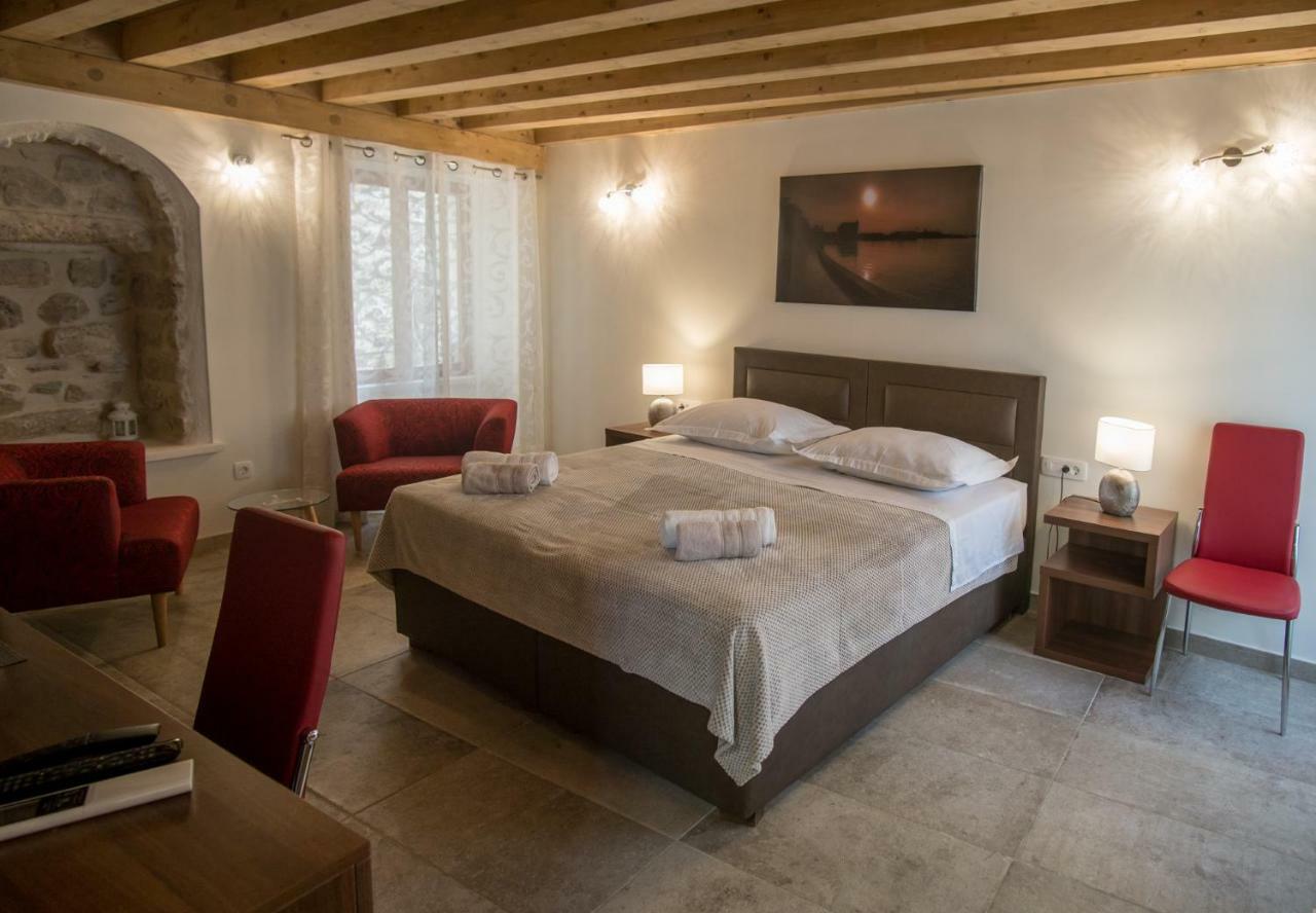 Jr Luxury Guesthouse2 Split Bagian luar foto