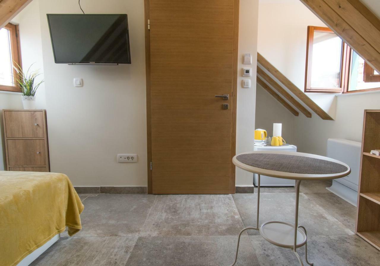 Jr Luxury Guesthouse2 Split Bagian luar foto